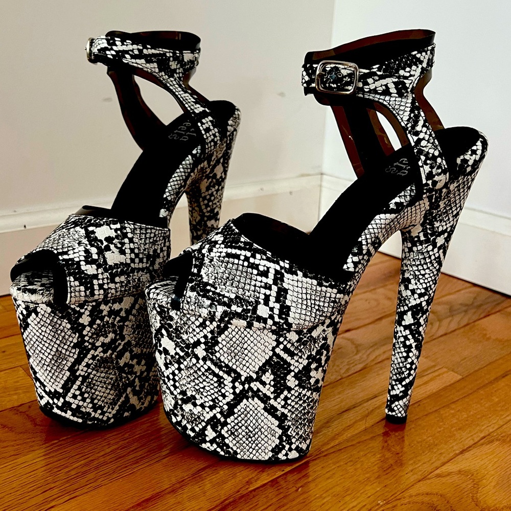 Club Hella Heels Mama Mamba Snake Stiletto - Size US 8